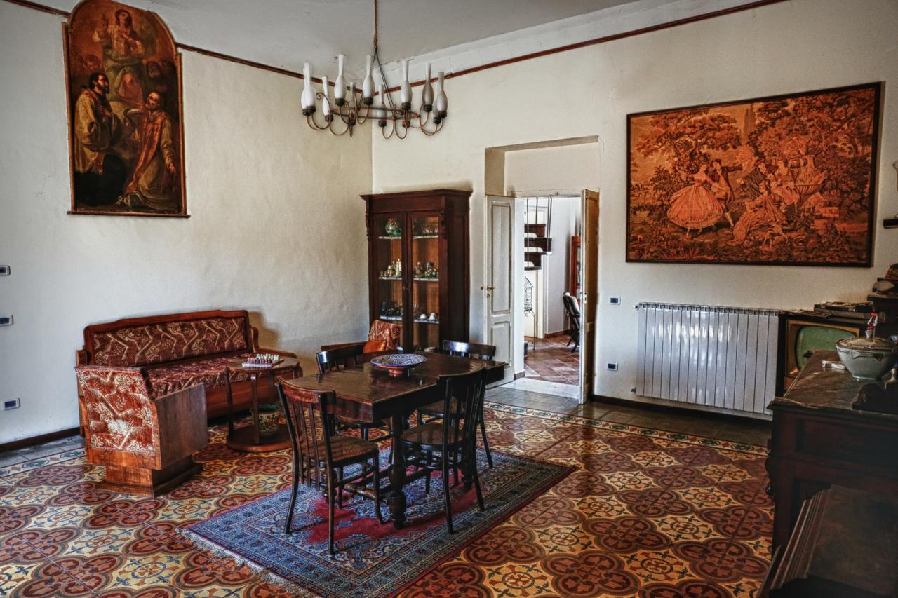 La Pietra D'Argento Bed & Breakfast Caserta Vecchia Exterior photo